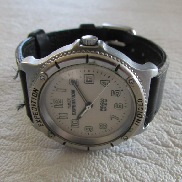 TIMEX Expedition Indiglo Watch - Vintage - Picture 2 of 12